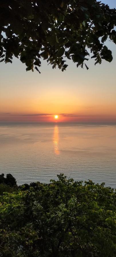 Вилла Balcony On The Rocks Agioi Saranta Экстерьер фото